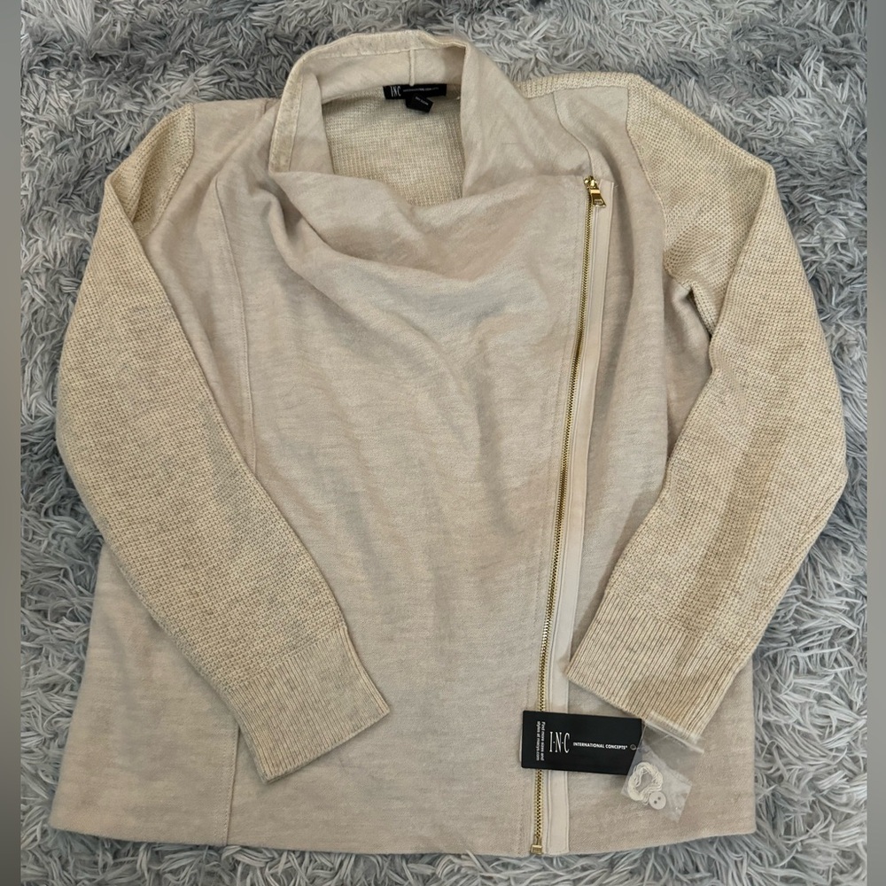 NWT Ladies XL Diagonal Zip Sweater